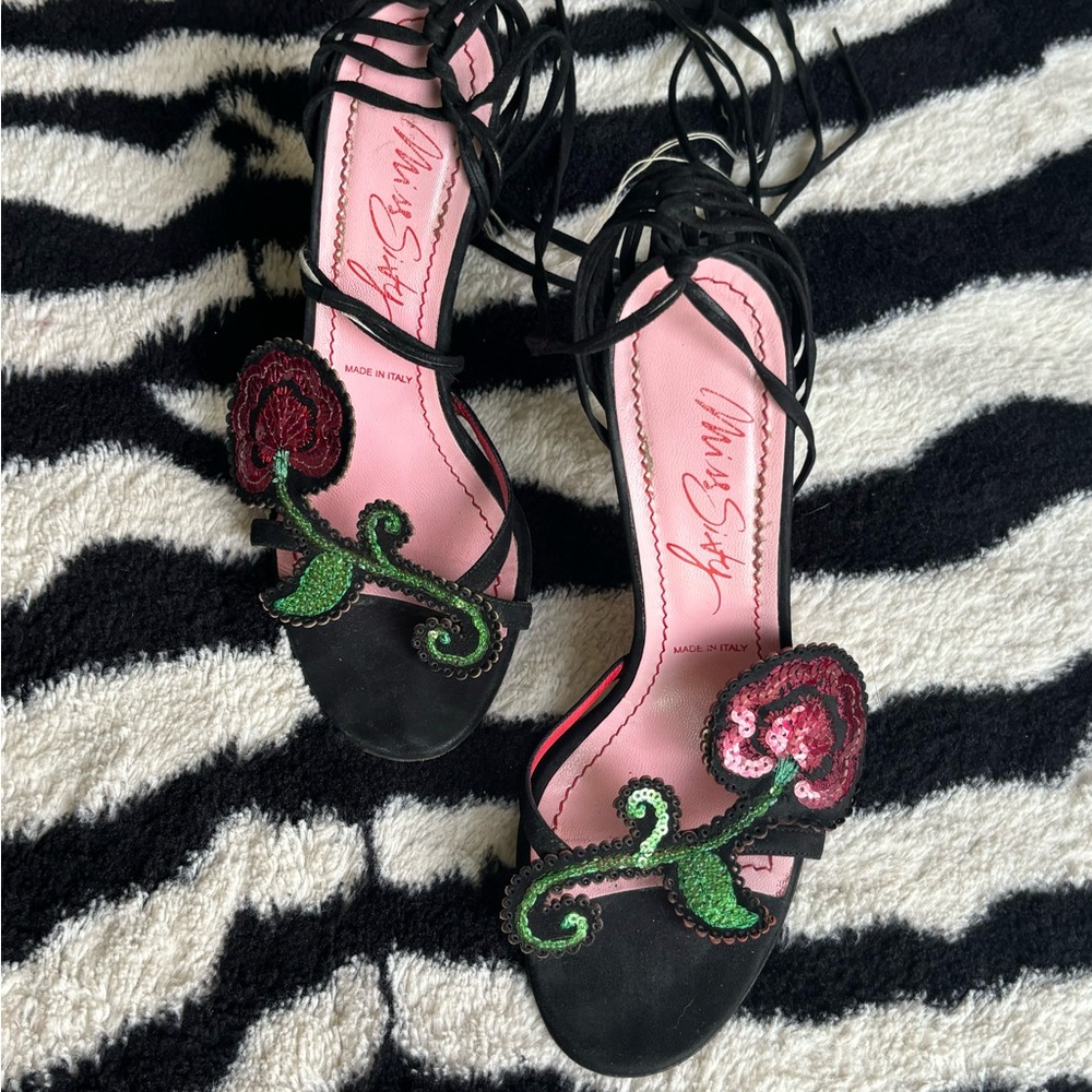 Vintage miss sixty rose floral strappy heels
